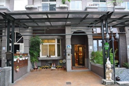 British Country Inn B&B Луодонг Екстериор снимка